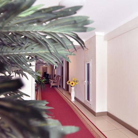 Sun Rise Hotel Тбилиси Экстерьер фото