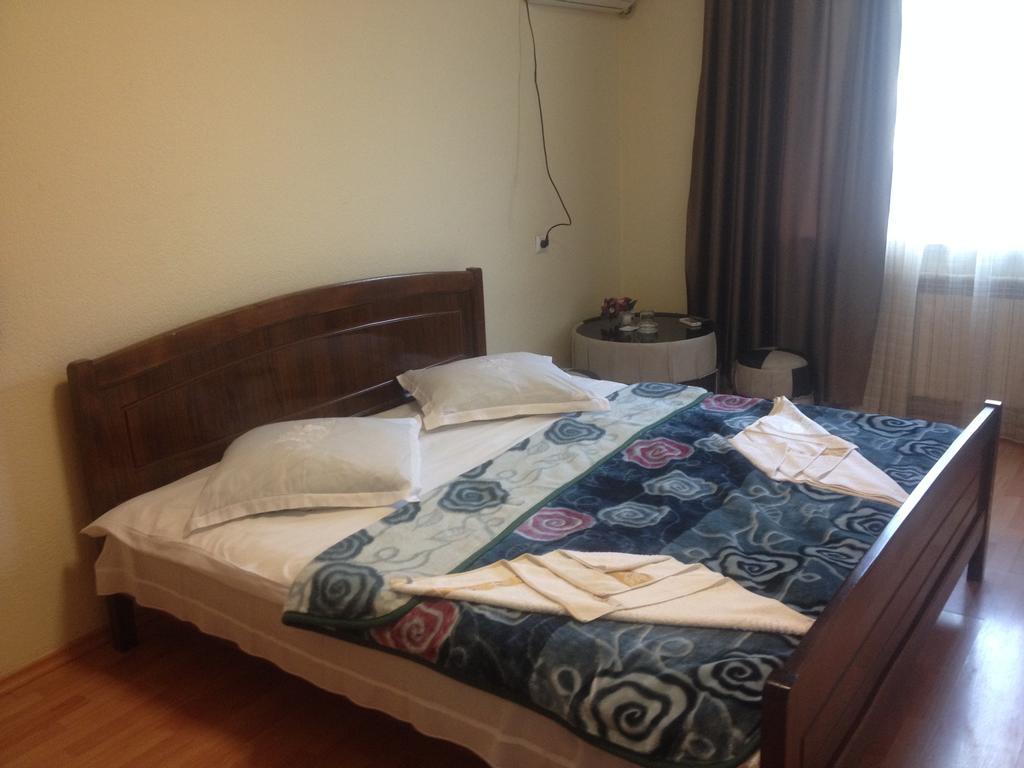 Sun Rise Hotel Тбилиси Номер фото