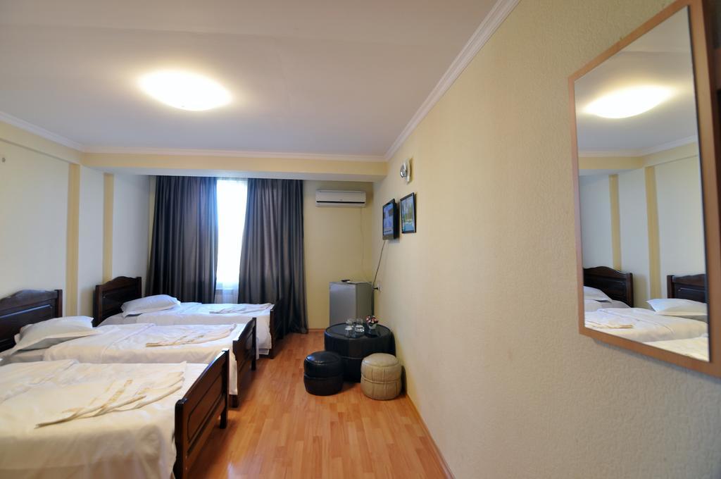 Sun Rise Hotel Тбилиси Номер фото