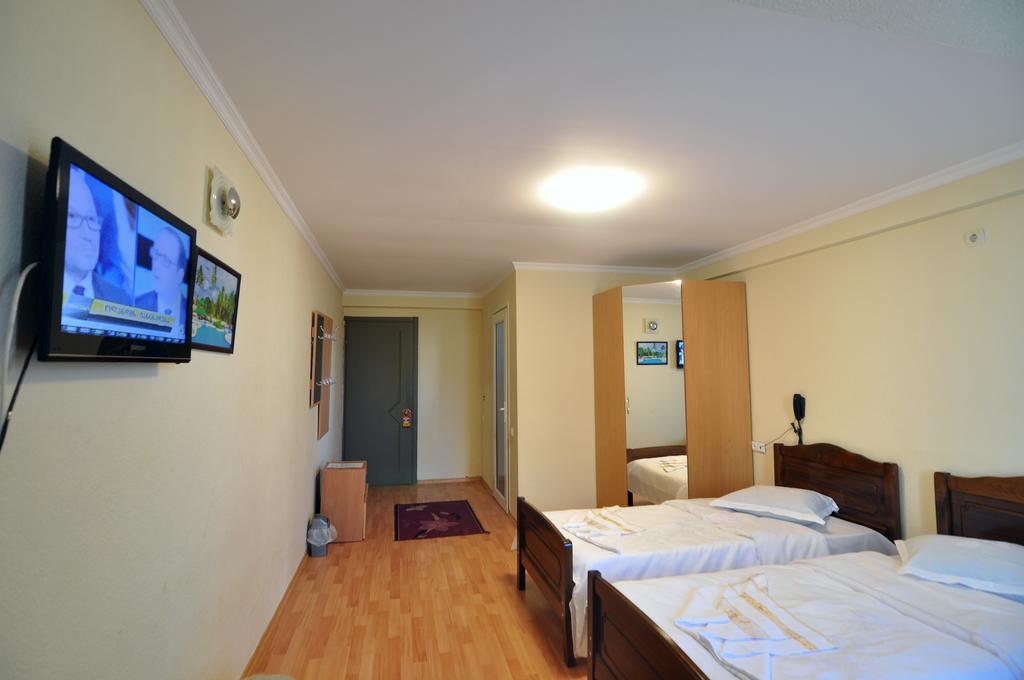Sun Rise Hotel Тбилиси Номер фото